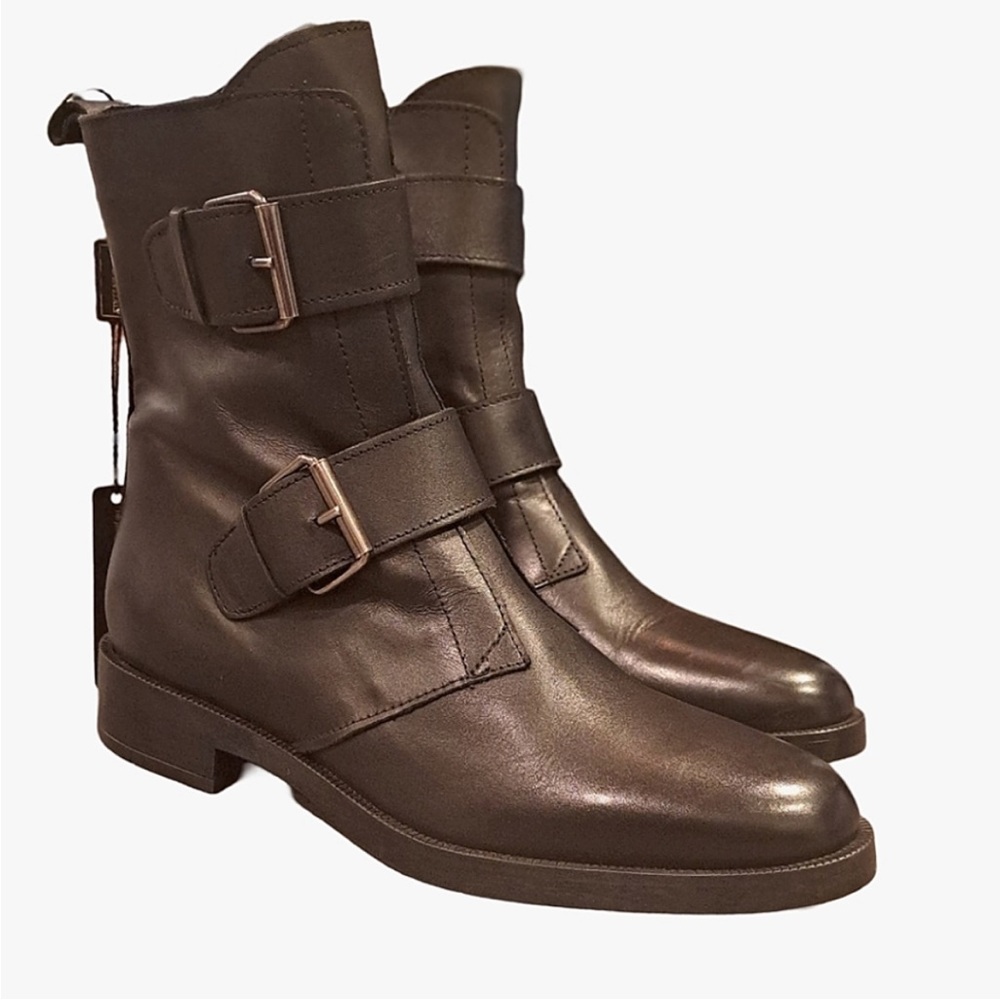 NWT Emanuele Crasto Buckle Booties